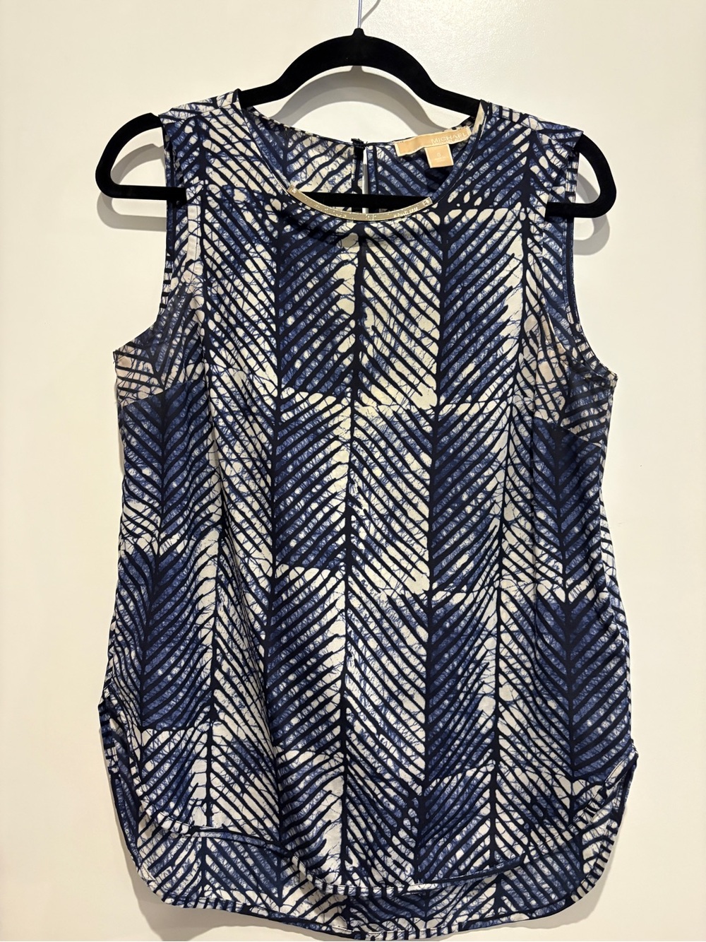 MICHAEL Michael Kors Navy and White Printed Sleeveless Shell